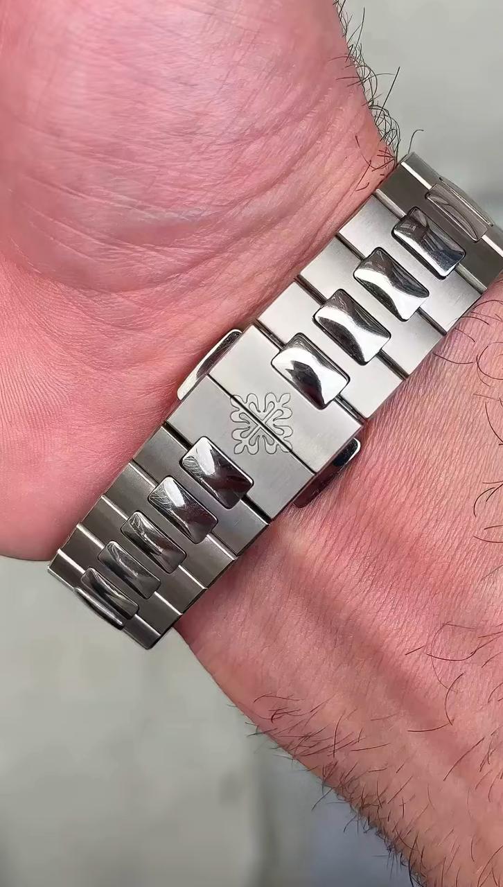 Montre Patek Philippe Élégante – Style Luxe