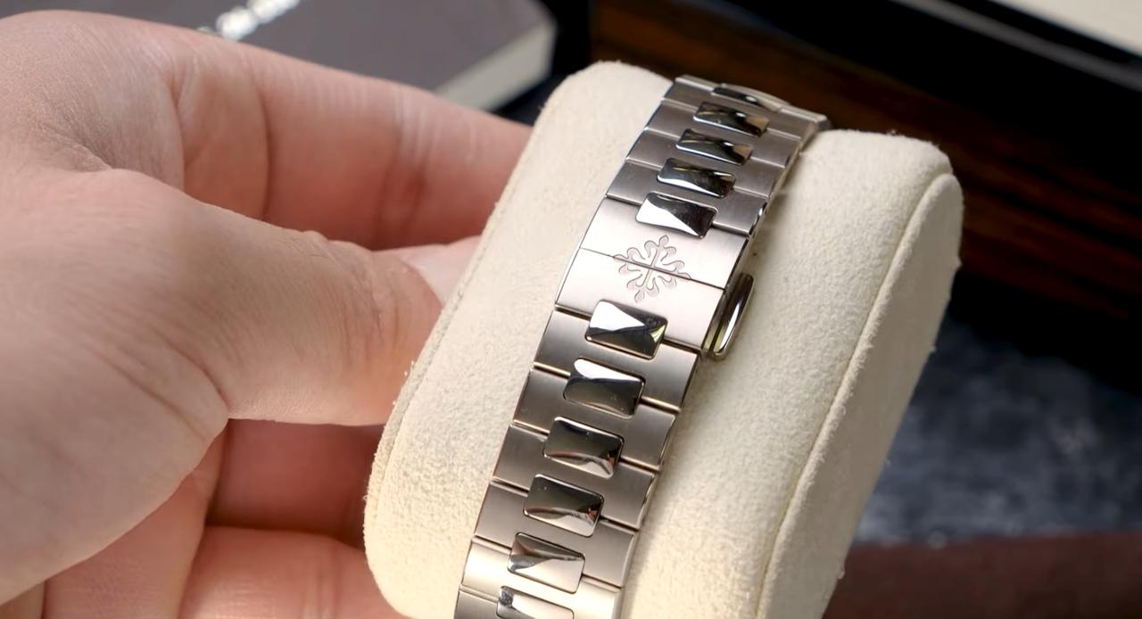 Montre Patek Philippe Élégante – Style Luxe