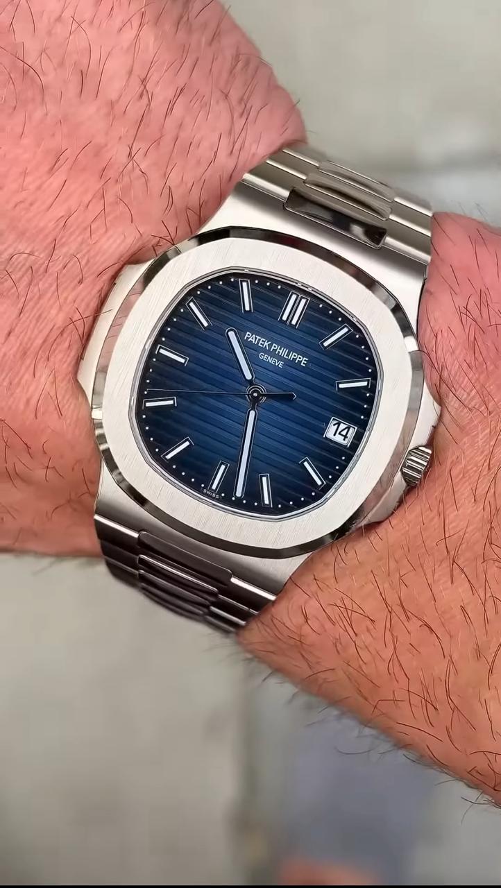 Montre Patek Philippe Élégante – Style Luxe